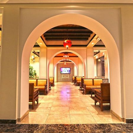 Delmon International Hotel Manama Dış mekan fotoğraf