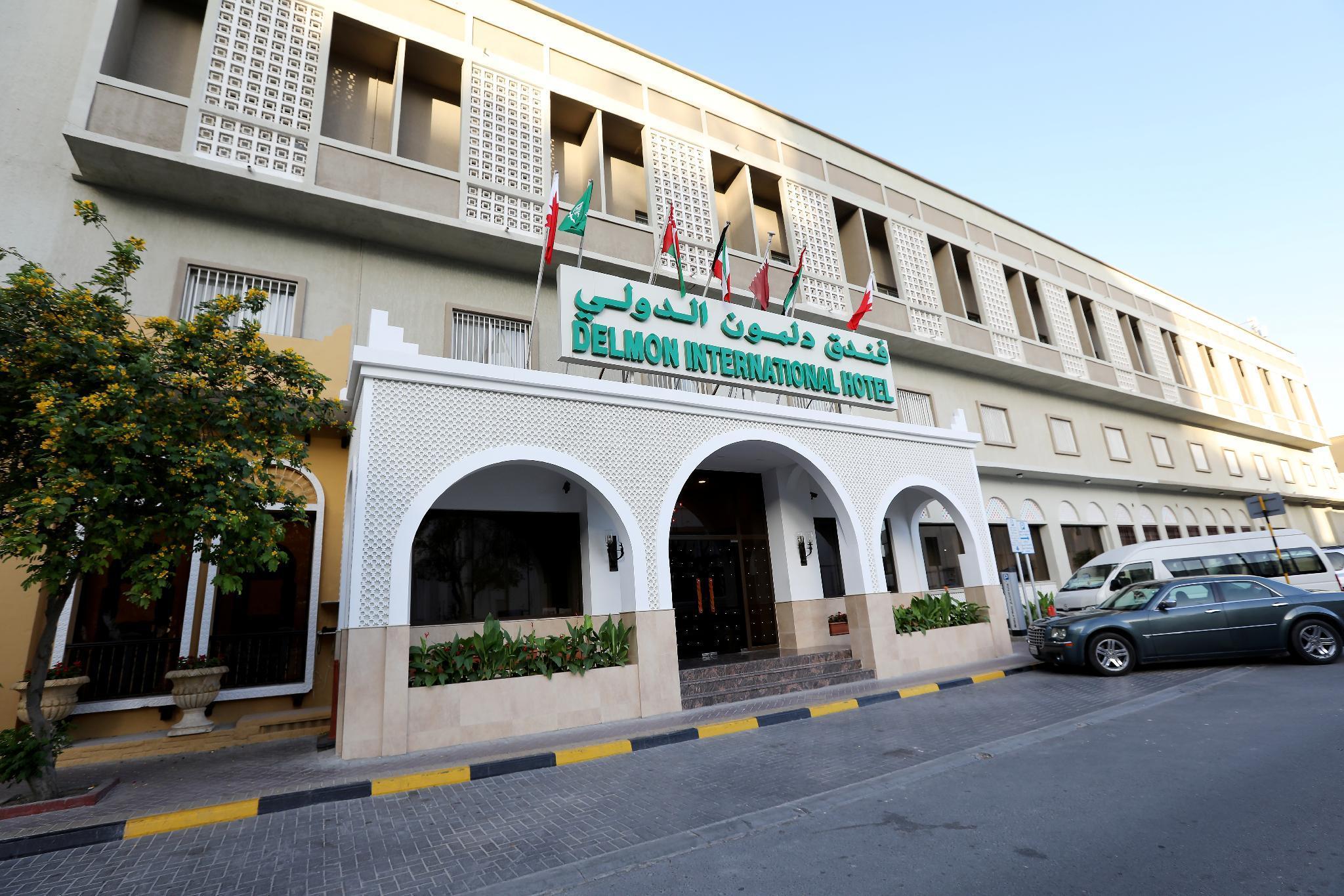 Delmon International Hotel Manama Dış mekan fotoğraf
