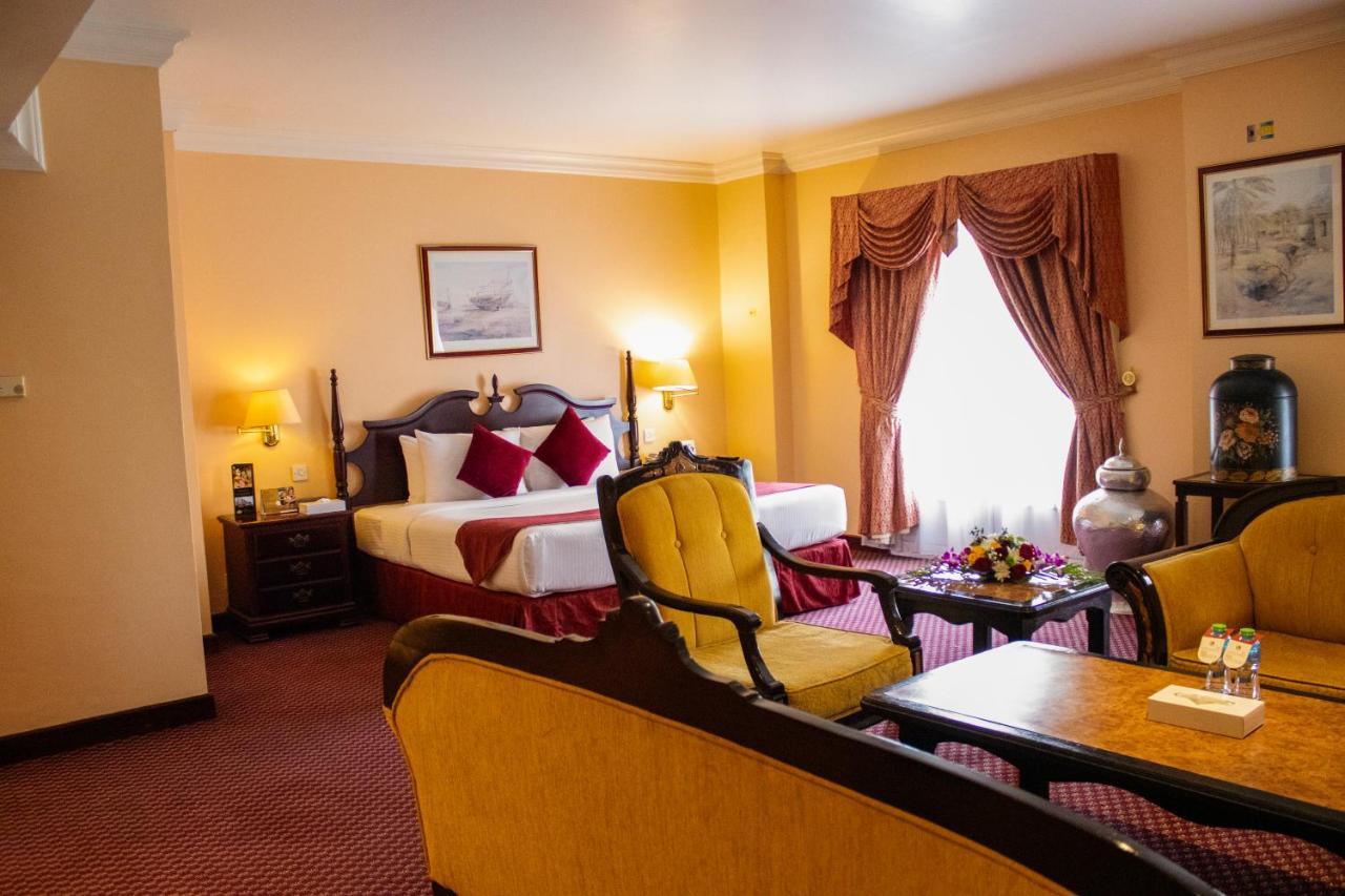 Delmon International Hotel Manama Dış mekan fotoğraf