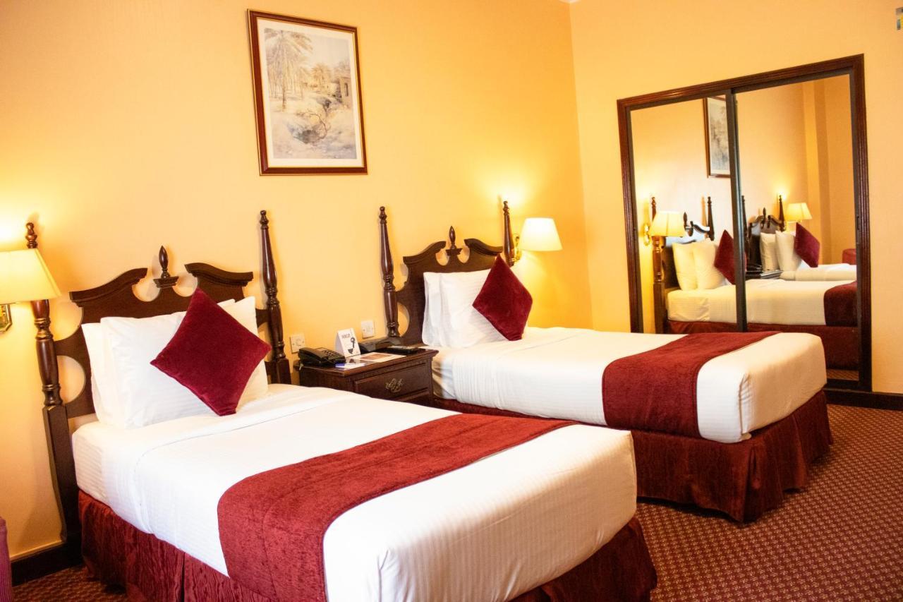 Delmon International Hotel Manama Dış mekan fotoğraf