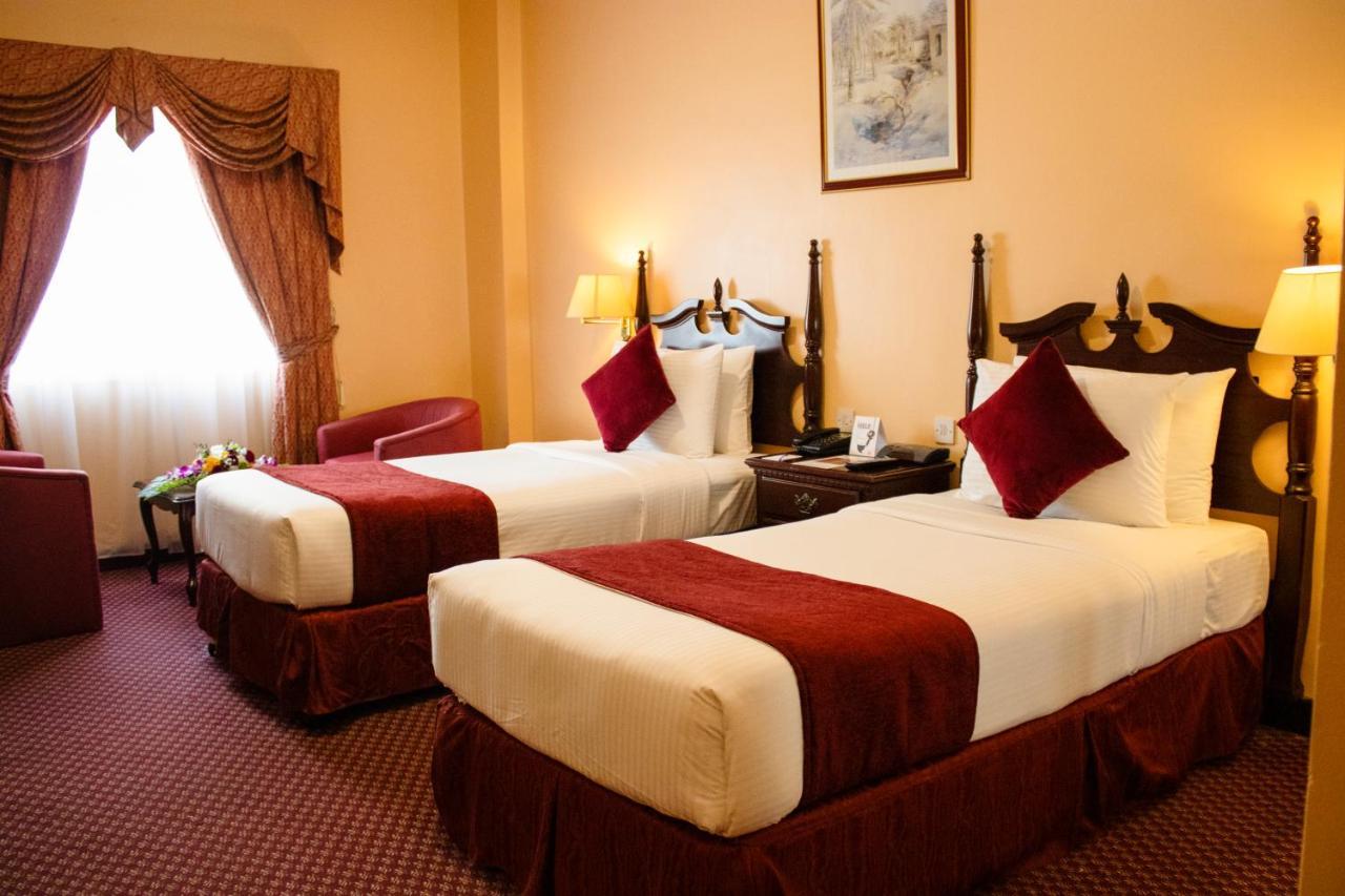 Delmon International Hotel Manama Dış mekan fotoğraf