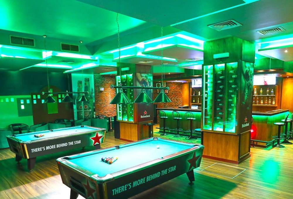 Delmon International Hotel Manama Dış mekan fotoğraf