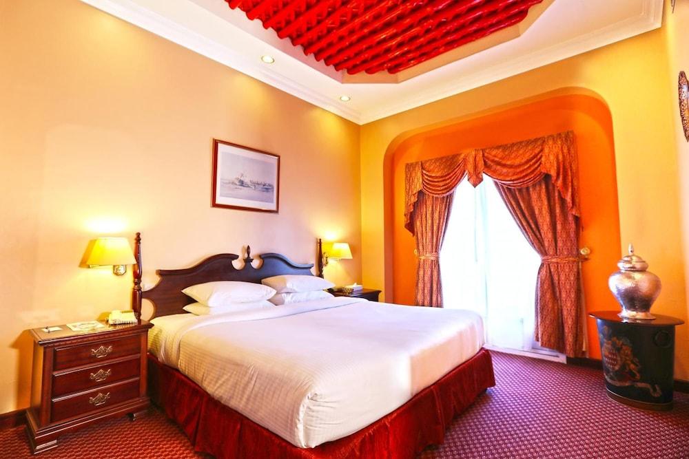 Delmon International Hotel Manama Dış mekan fotoğraf