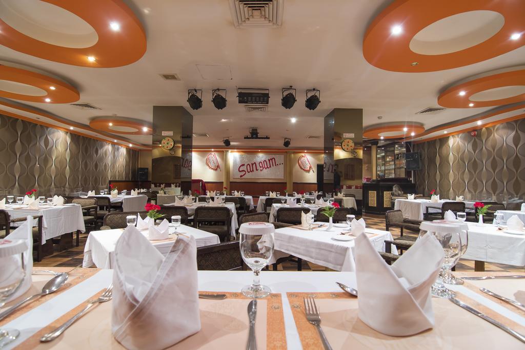 Delmon International Hotel Manama Dış mekan fotoğraf