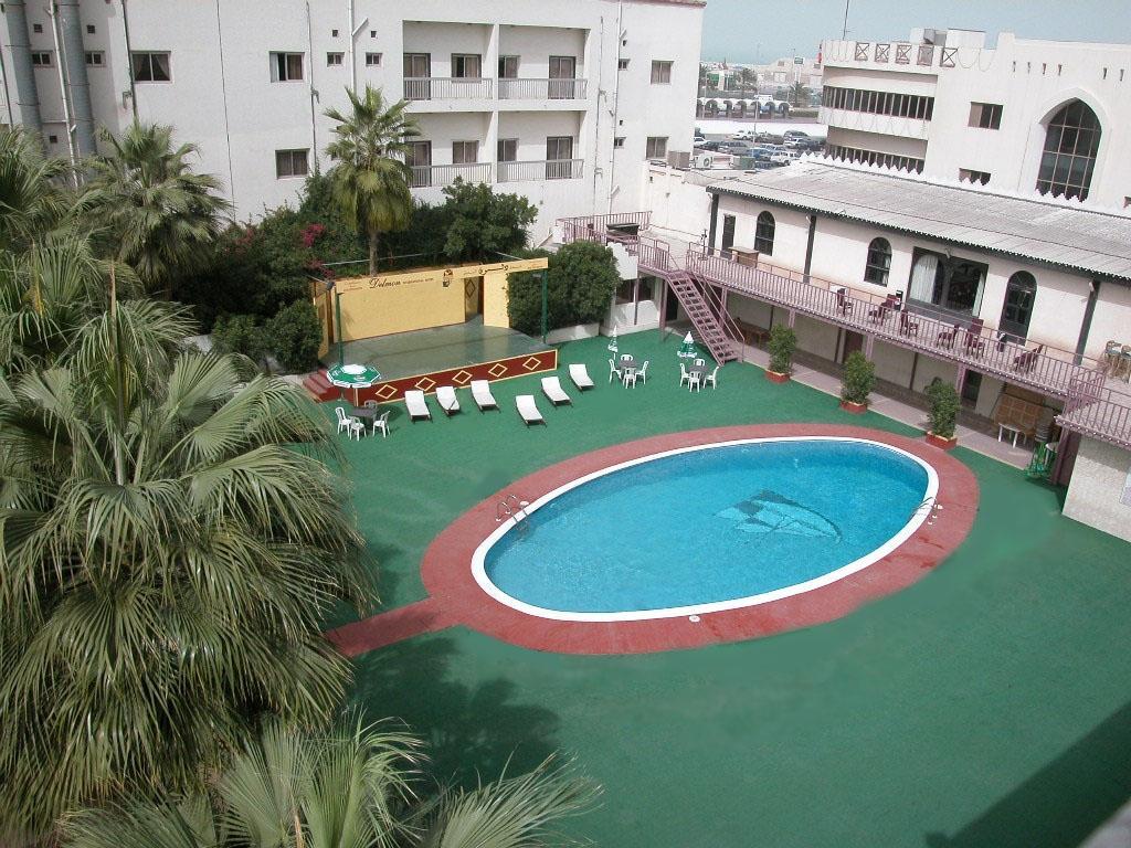Delmon International Hotel Manama Dış mekan fotoğraf